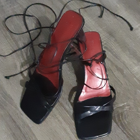 Very loved Franco Sarto black tight up sandals - Picture 1 of 5